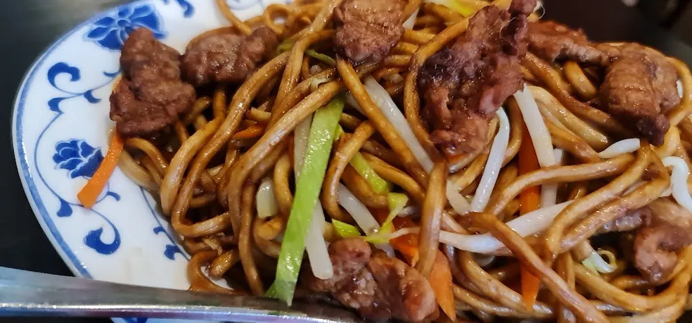 Nouilles Sautées Au Bœuf Et Ognon