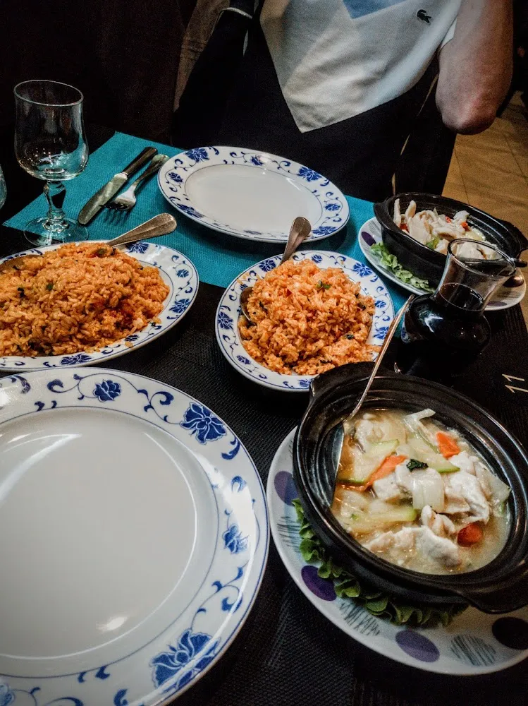 Riz Thaï Avec Poulet Au Curry Vert